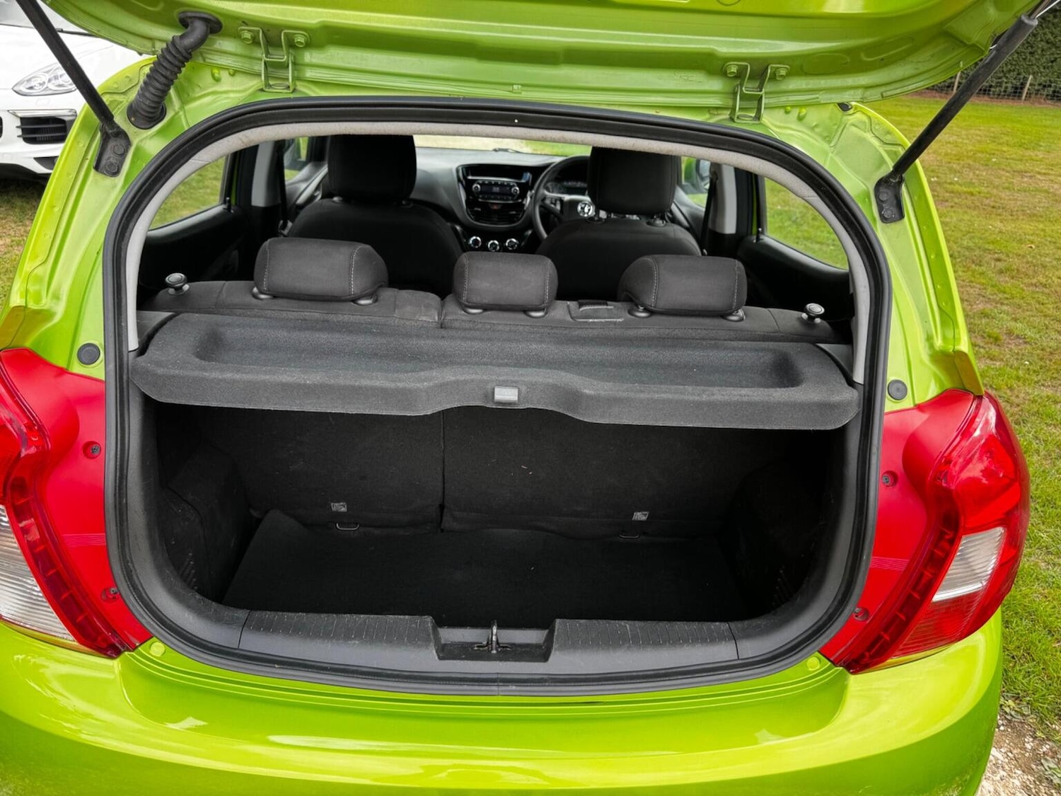Used Vauxhall Viva 2015 for sale - 76355916: Photo 64