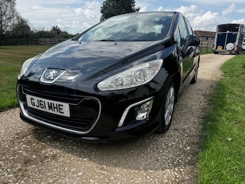 Used Peugeot 308 2011 for sale - 76355925: Photo