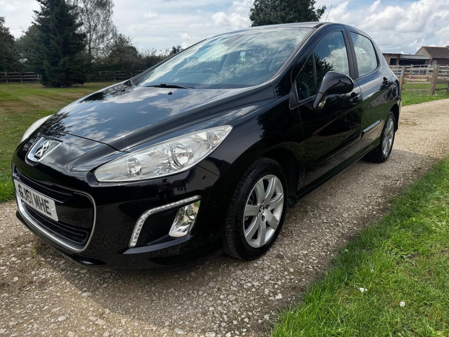 Used Peugeot 308 2011 for sale - 76355925: Photo 3