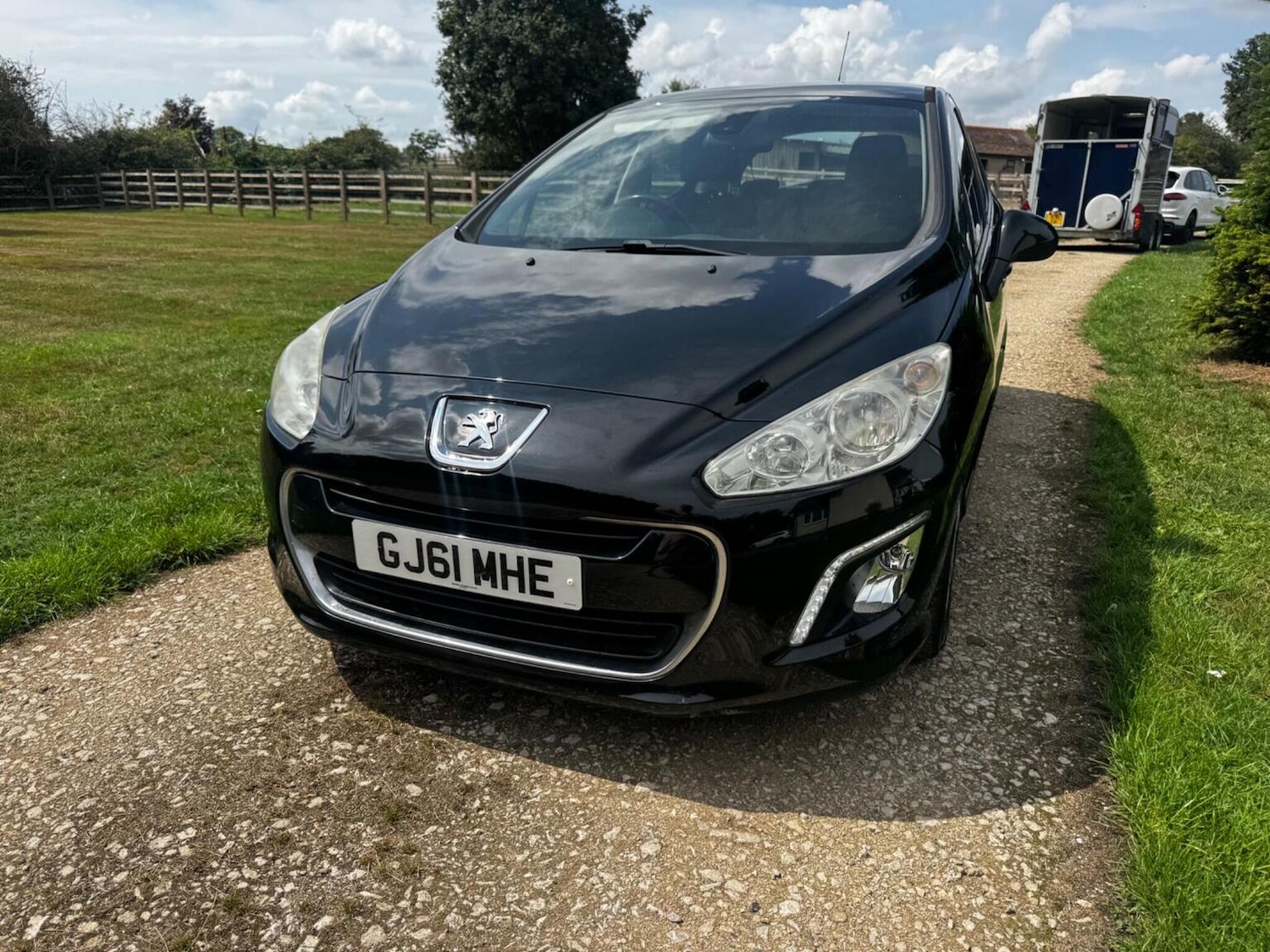 Used Peugeot 308 2011 for sale - 76355925: Photo 42