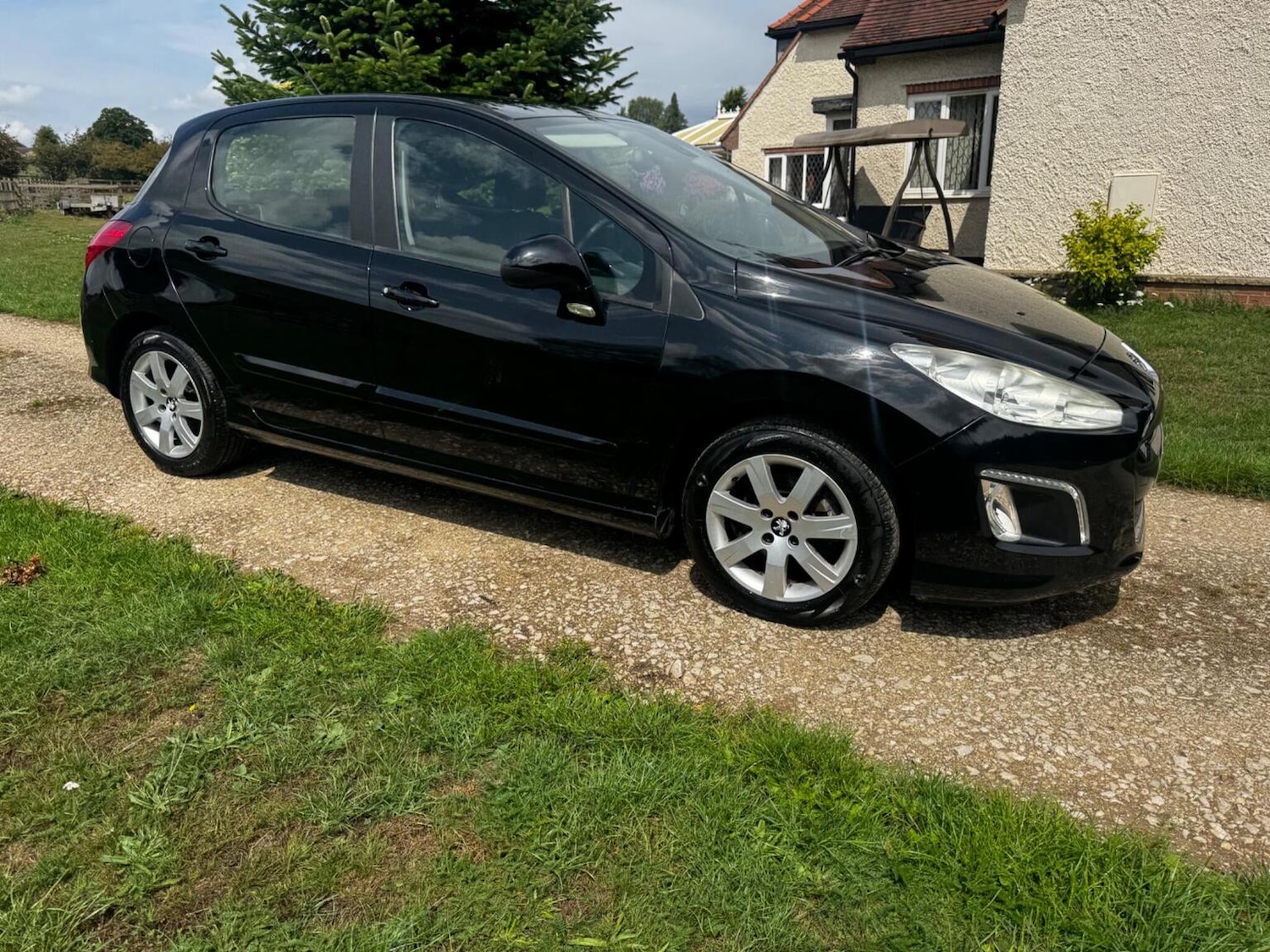 Used Peugeot 308 2011 for sale - 76355925: Photo 49