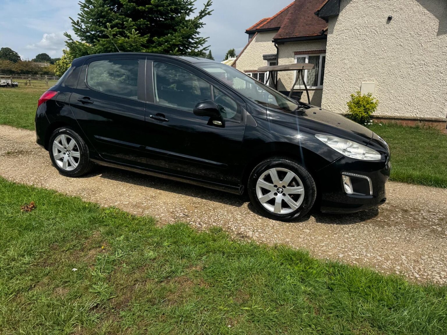 Used Peugeot 308 2011 for sale - 76355925: Photo 52