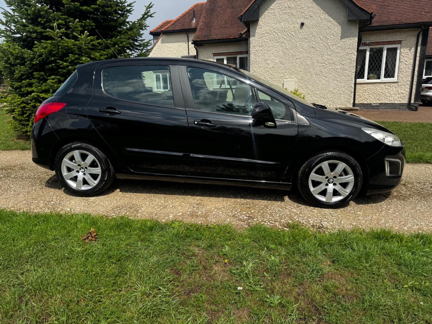 Used Peugeot 308 2011 for sale - 76355925: Photo 57