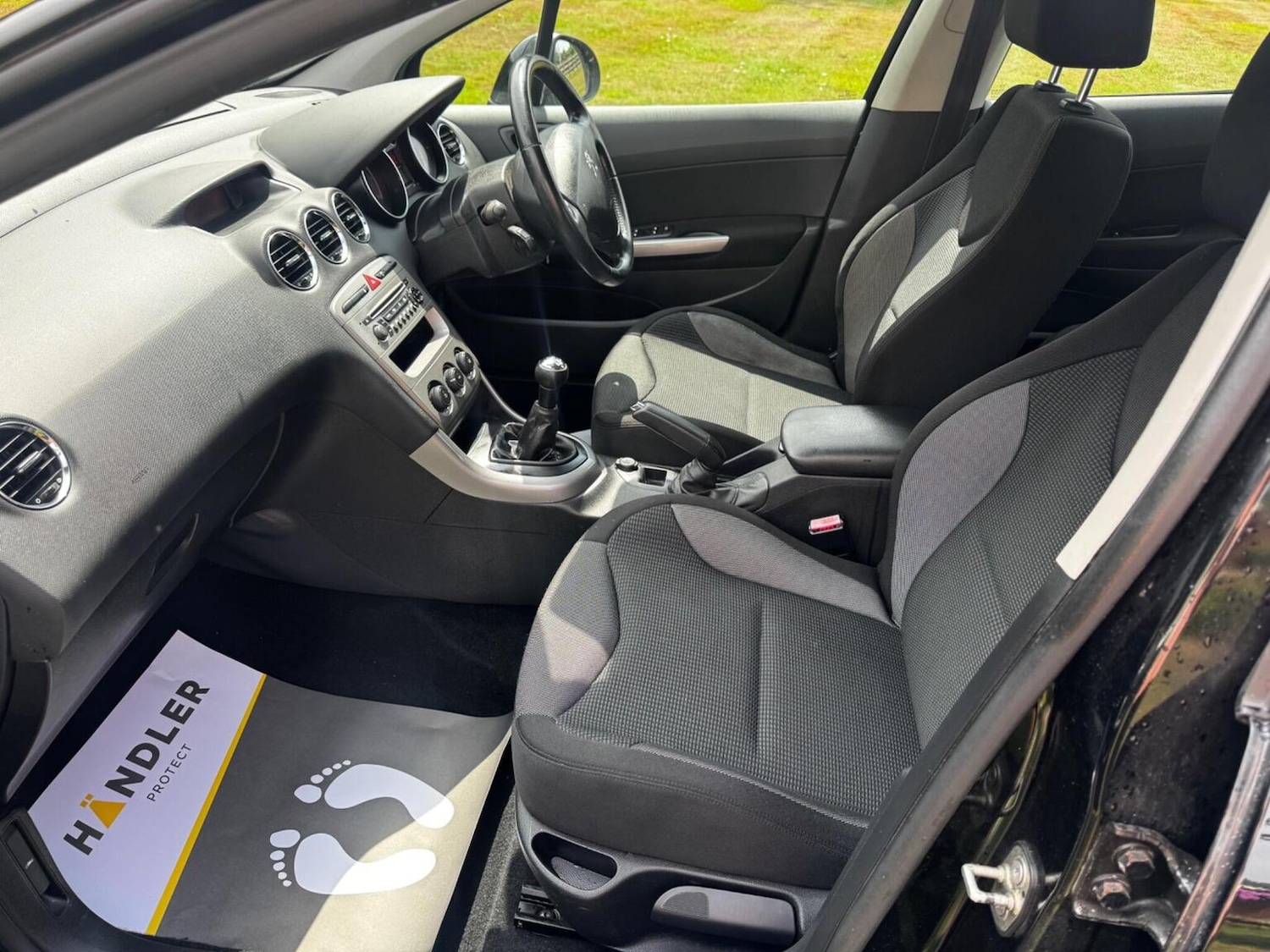Used Peugeot 308 2011 for sale - 76355925: Photo 8
