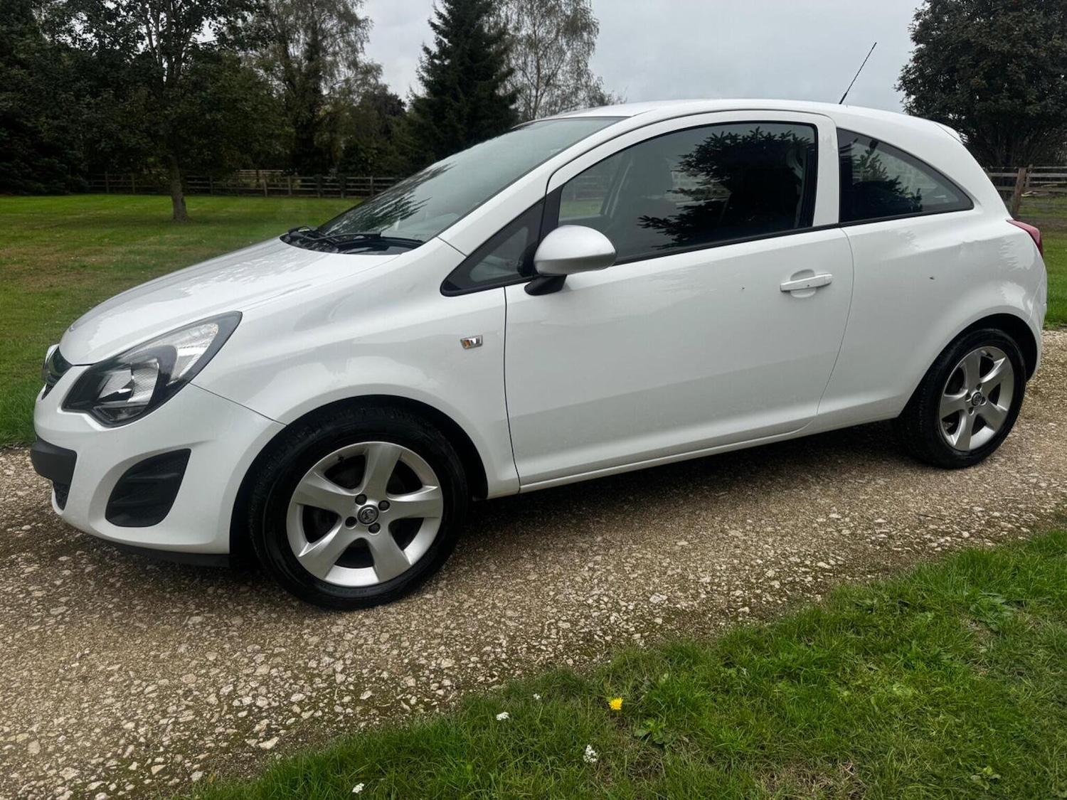 Used Vauxhall Corsa 2014 for sale - 76355926: Photo 41