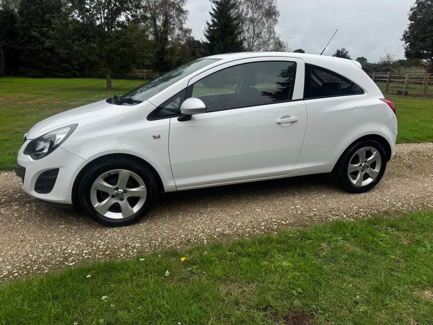 Used Vauxhall Corsa 2014 for sale - 76355926: Photo 43