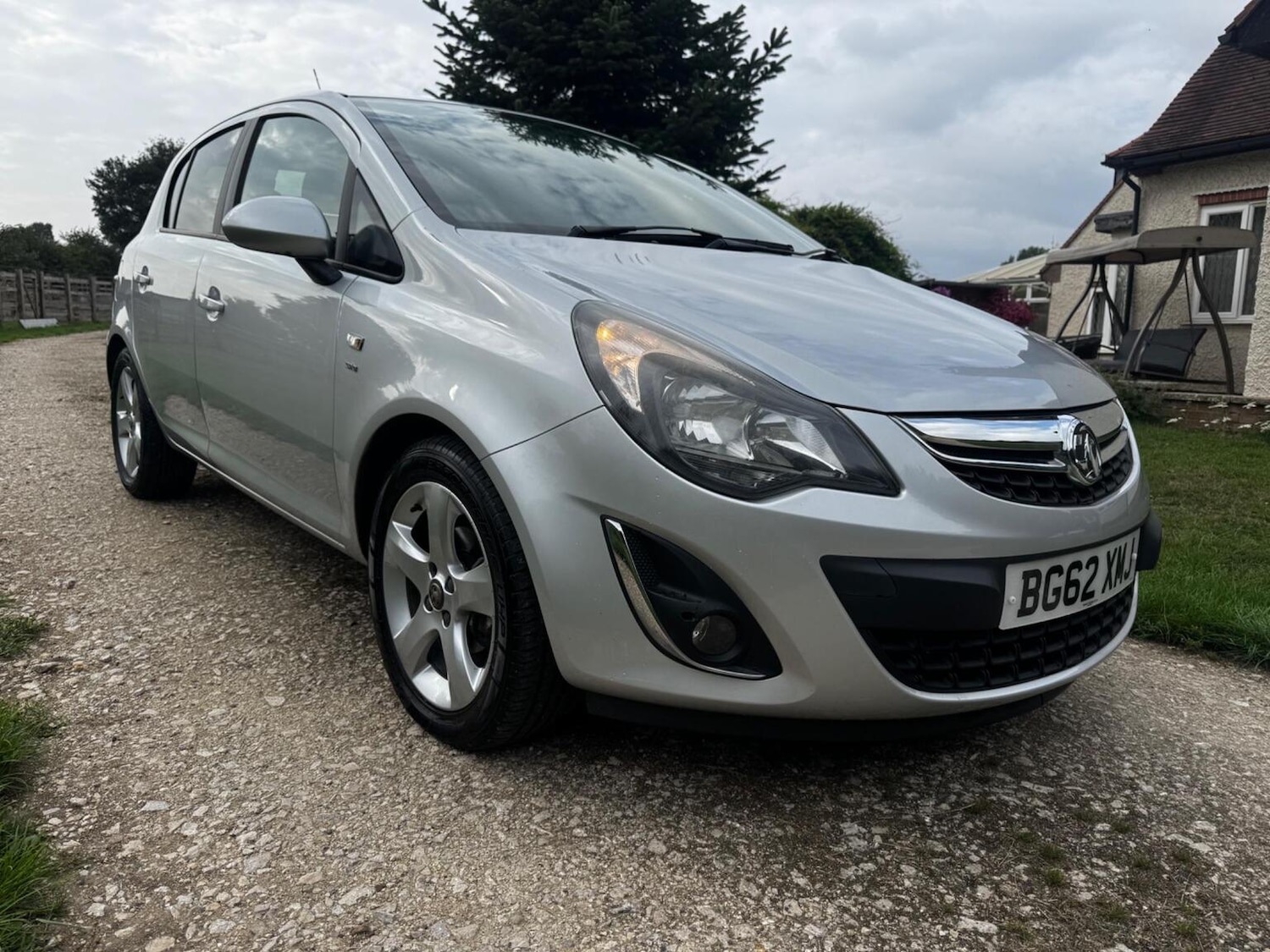 Used Vauxhall Corsa 2012 for sale - 76355924: Photo 3