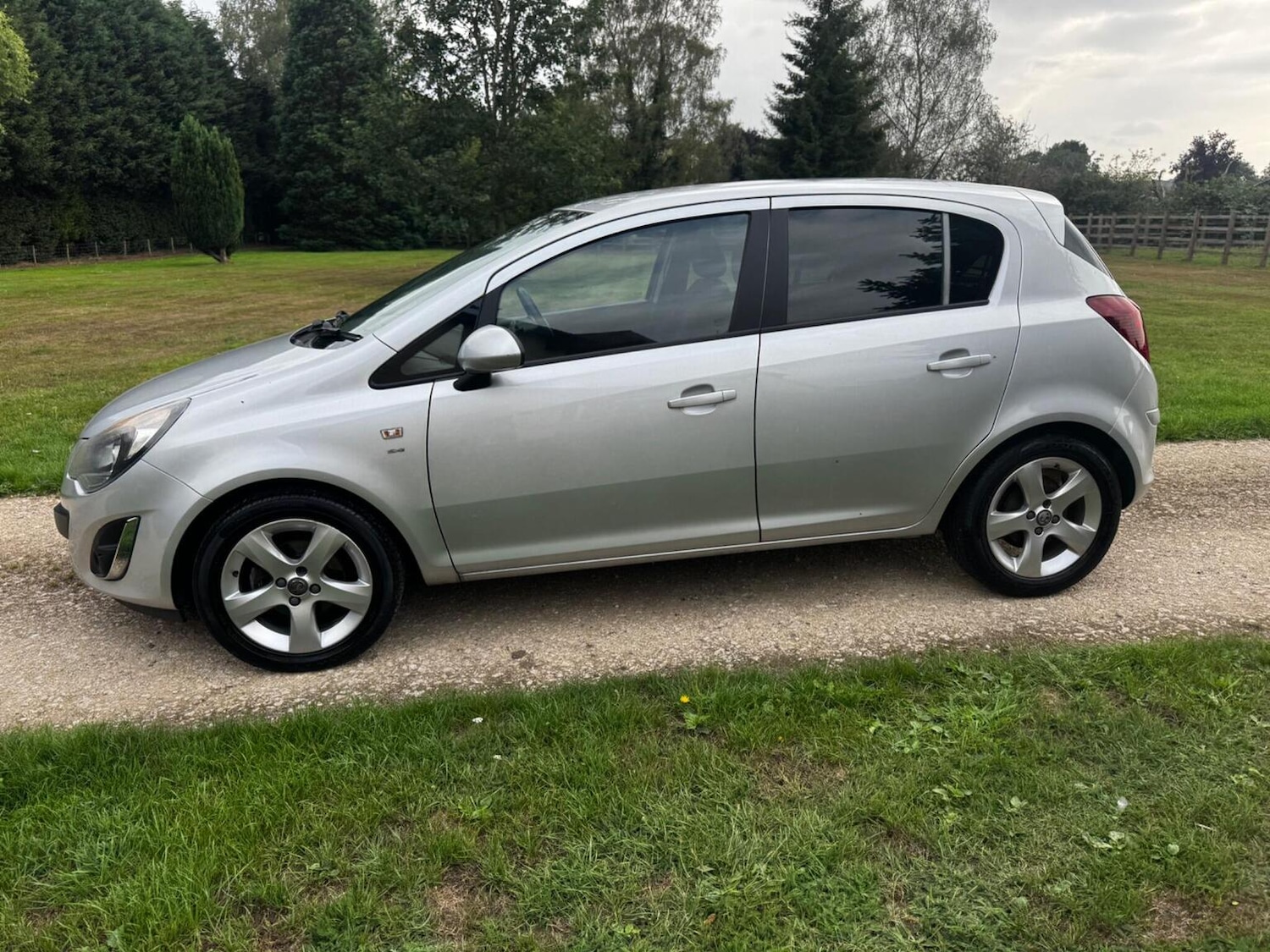 Used Vauxhall Corsa 2012 for sale - 76355924: Photo 31