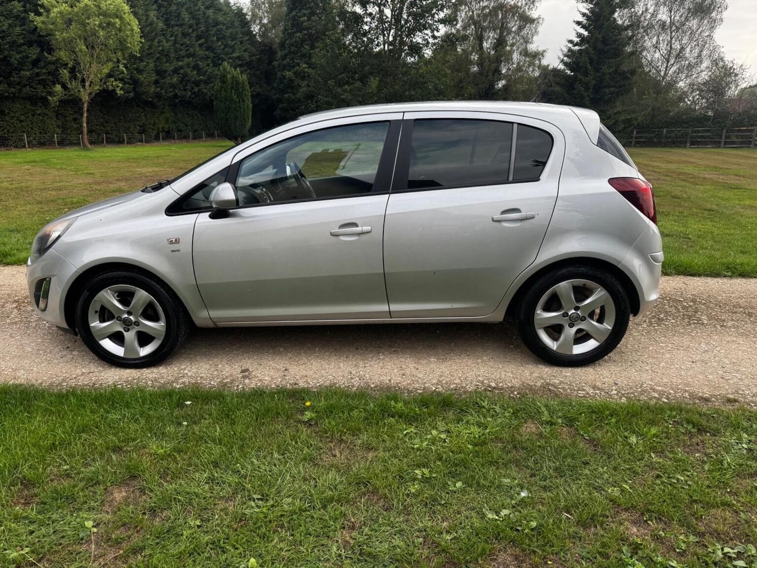 Used Vauxhall Corsa 2012 for sale - 76355924: Photo 32