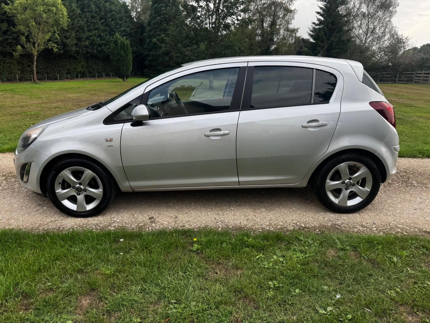 Used Vauxhall Corsa 2012 for sale - 76355924: Photo 33