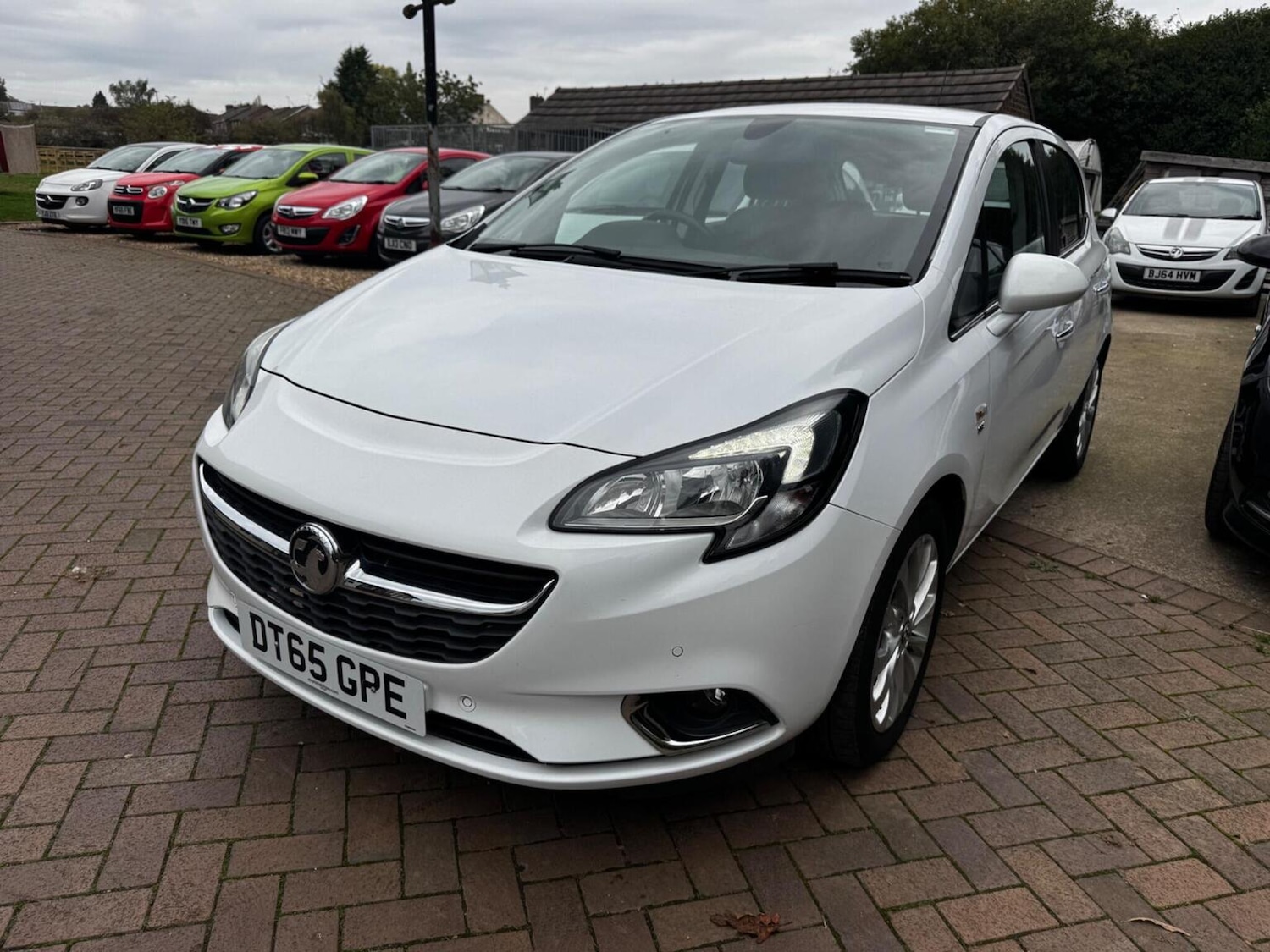 Used Vauxhall Corsa 2016 for sale - 76355922: Photo 3