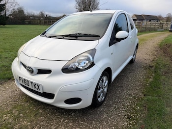 Used Toyota AYGO 2011 for sale - 76719021: Photo