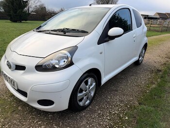 Used Toyota AYGO 2011 for sale - 76719021: Photo