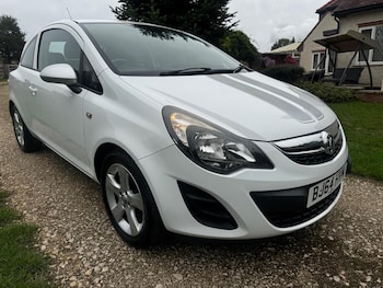 Vauxhall - Corsa