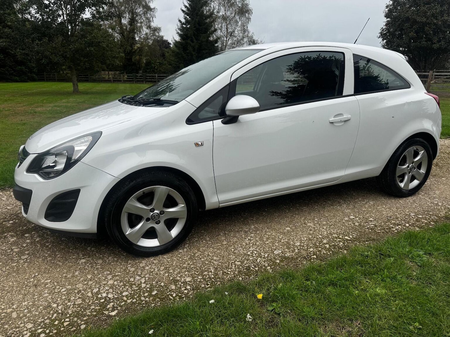 Used Vauxhall Corsa 2014 for sale - 76845046: Photo 34