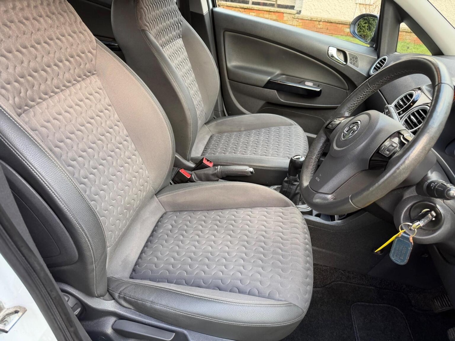 Used Vauxhall Corsa 2015 for sale - 77483689: Photo 6