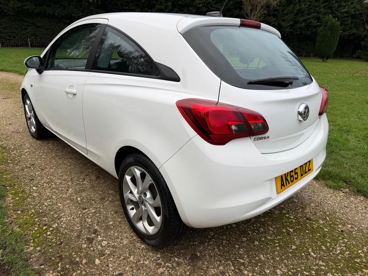 Used Vauxhall Corsa 2015 for sale - 77077111: Photo 32