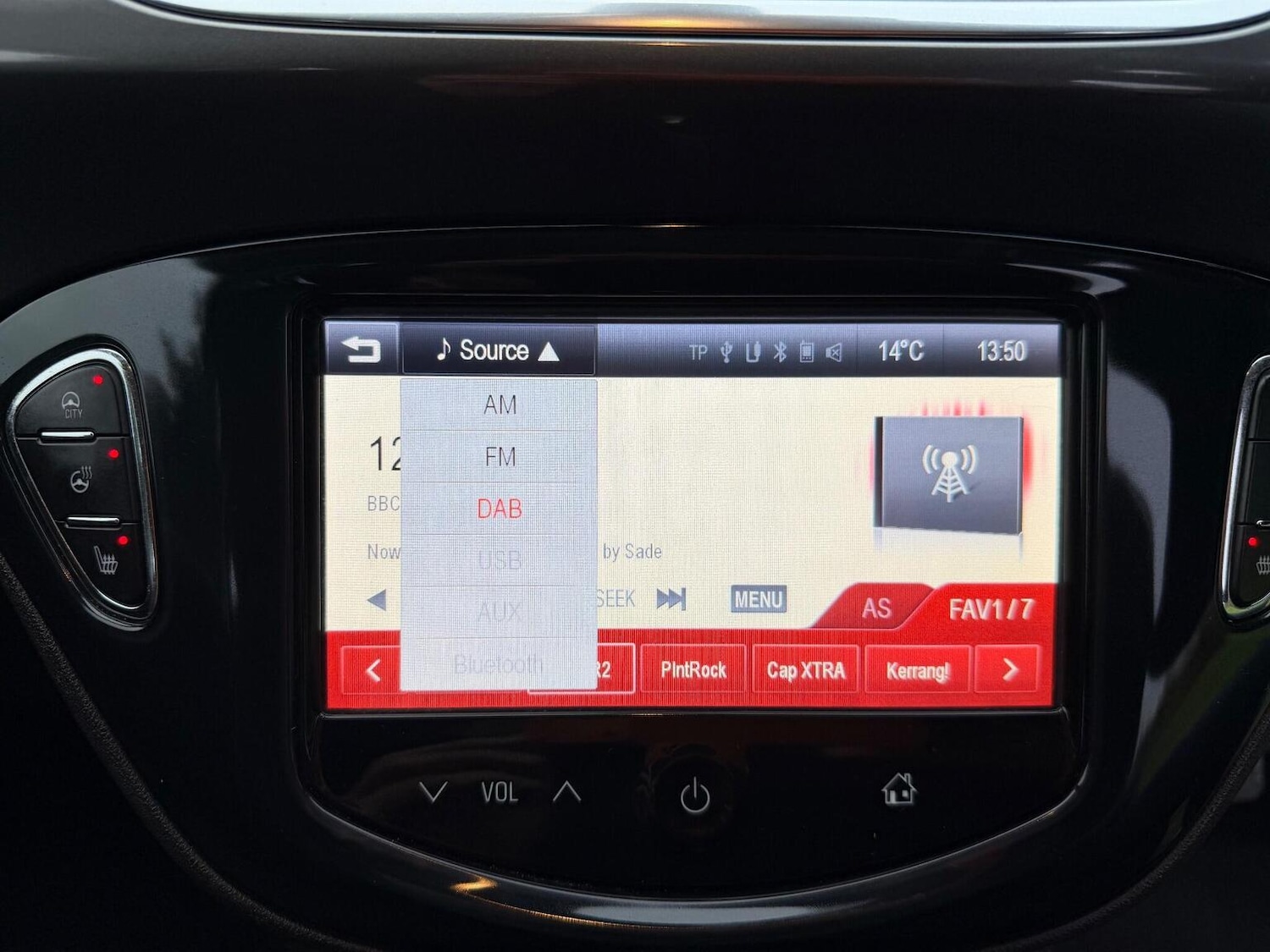 Used Vauxhall Corsa 2015 for sale - 77077111: Photo 40