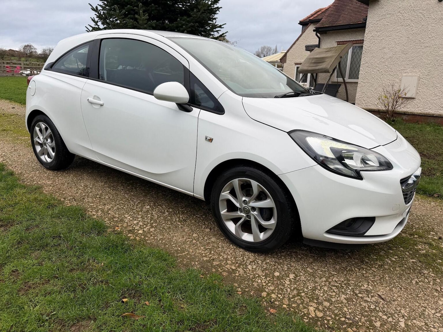Used Vauxhall Corsa 2015 for sale - 77077111: Photo 8