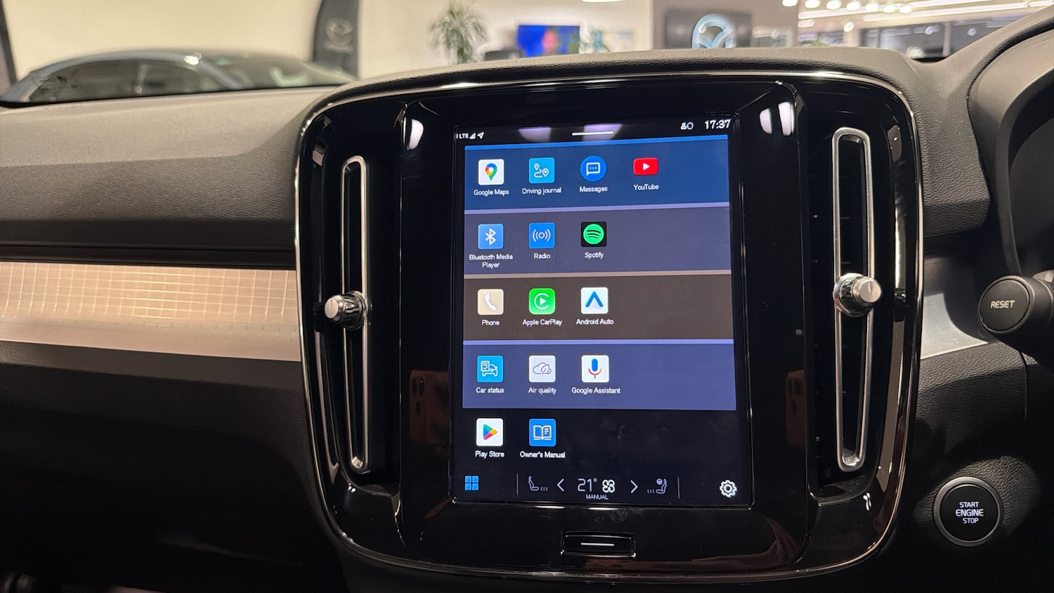 Used Volvo XC40 2023 for sale - 76464332: Photo 12