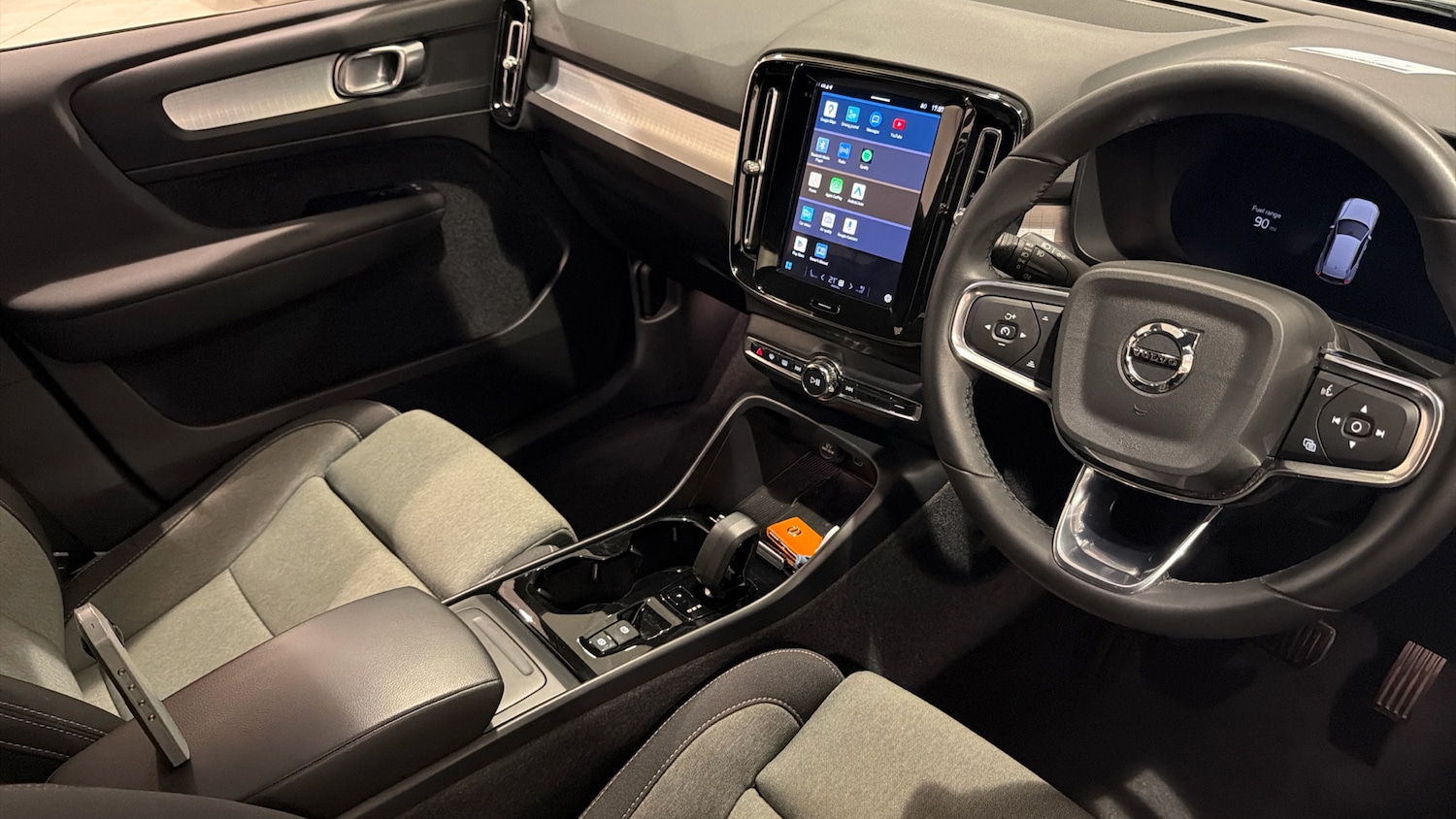 Used Volvo XC40 2023 for sale - 76464332: Photo 14