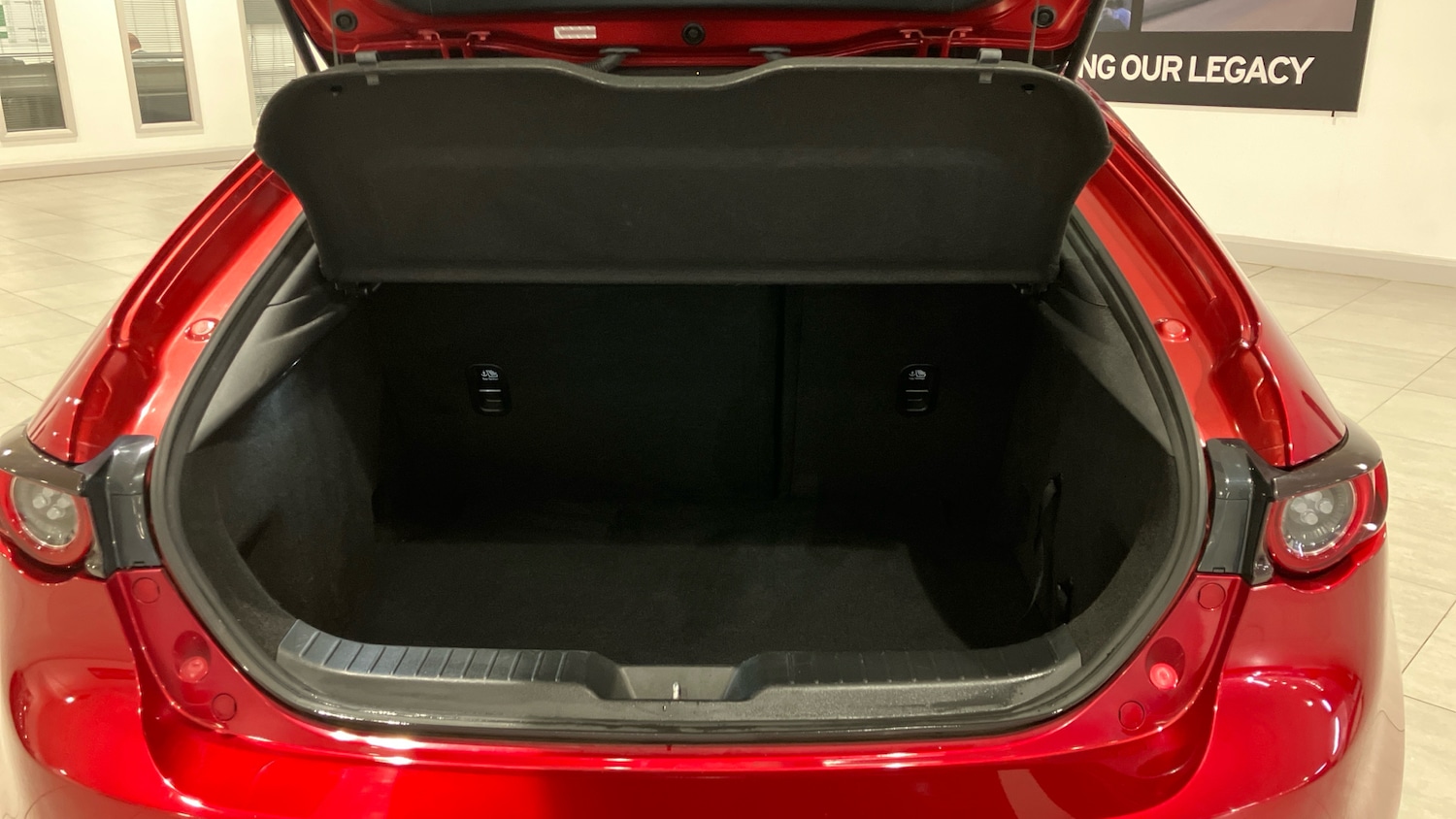 Used Mazda Mazda3 2021 for sale - 76382553: Photo 4