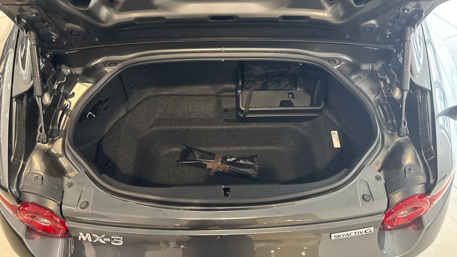 Used Mazda MX-5 2026 for sale - 78164691: Photo 4