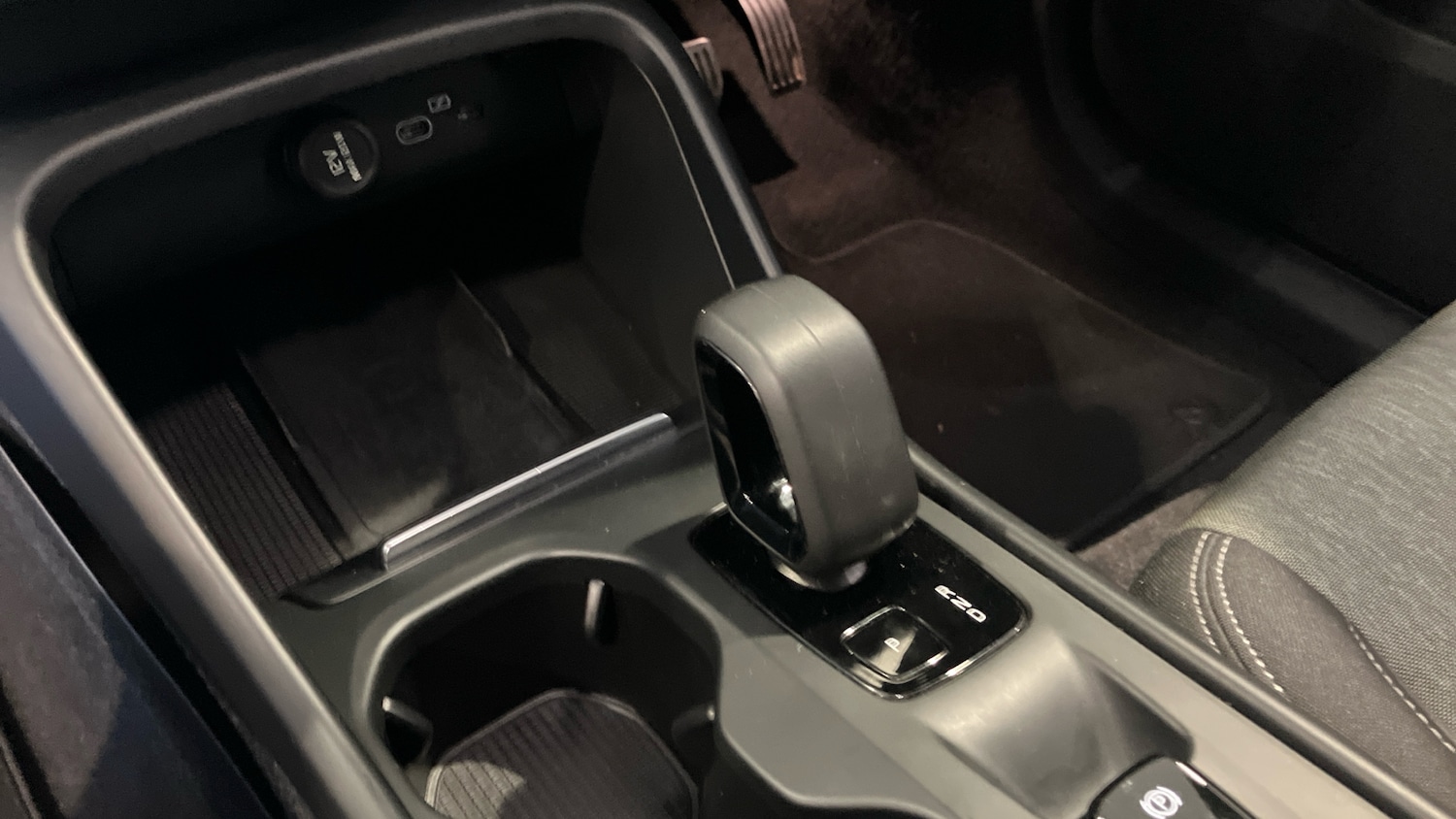 Used Volvo XC40 2022 for sale - 77432469: Photo 13