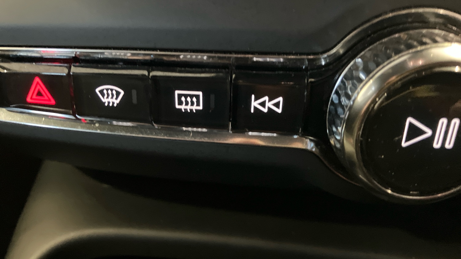 Used Volvo XC40 2022 for sale - 77432469: Photo 25