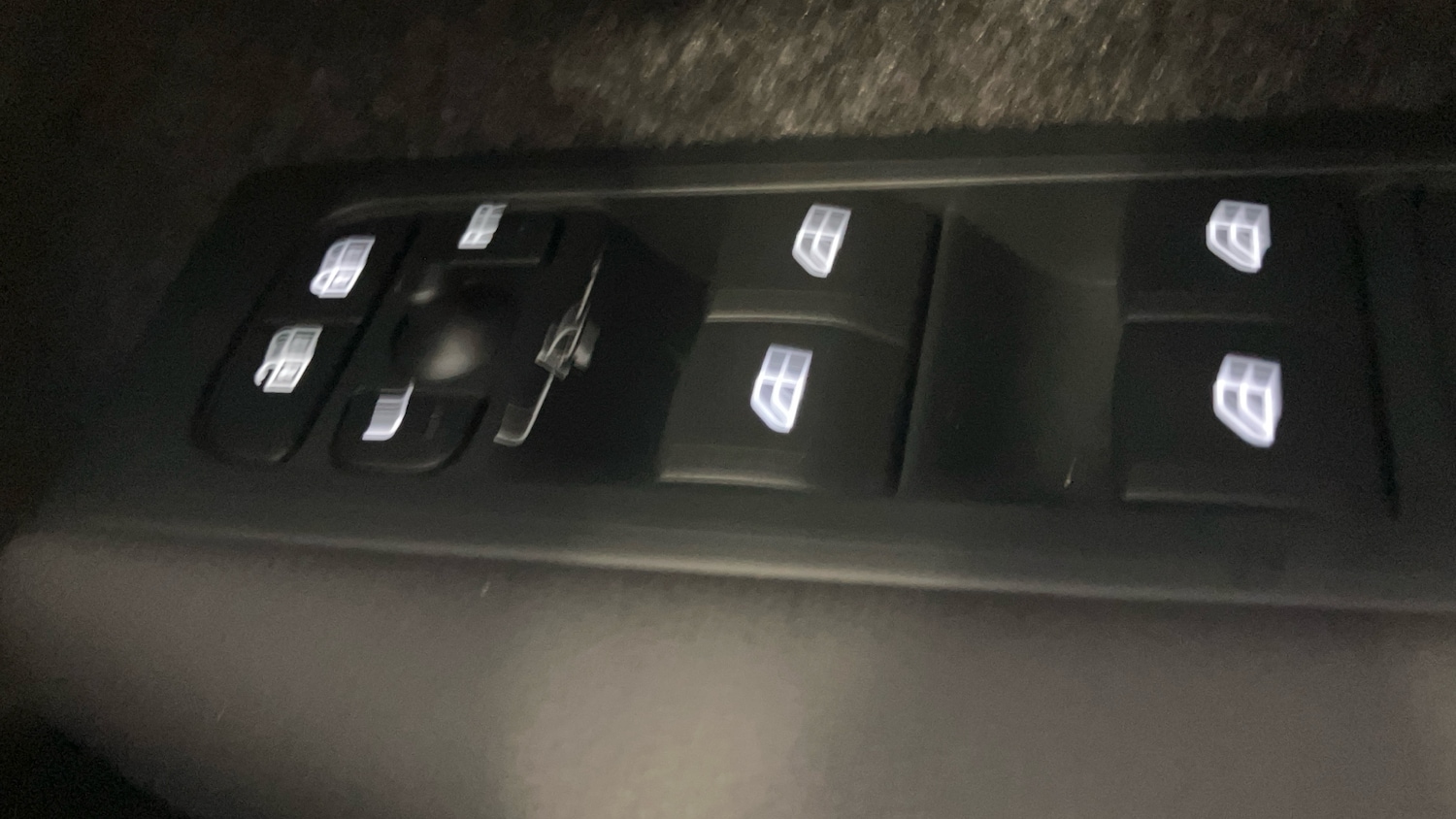 Used Volvo XC40 2022 for sale - 77432469: Photo 29