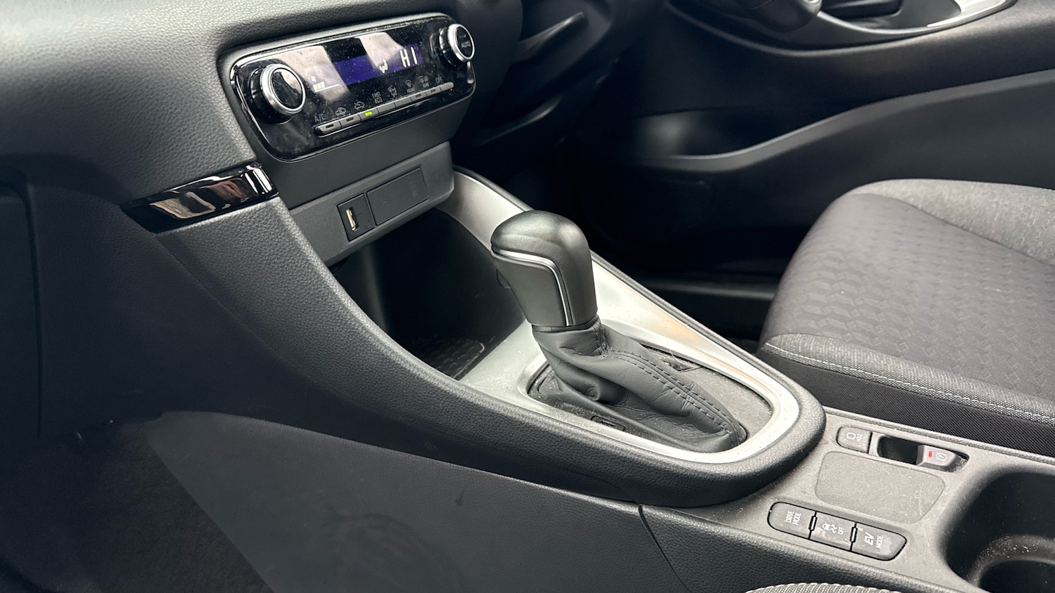 Used Mazda Mazda2 HYBRID 2022 for sale - 77283665: Photo 13