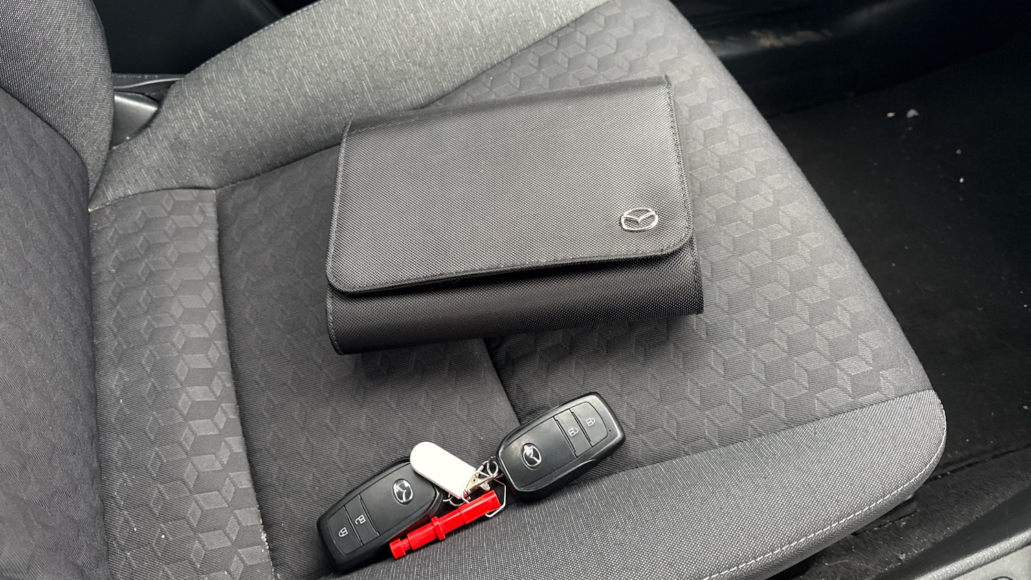 Used Mazda Mazda2 HYBRID 2022 for sale - 77283665: Photo 19