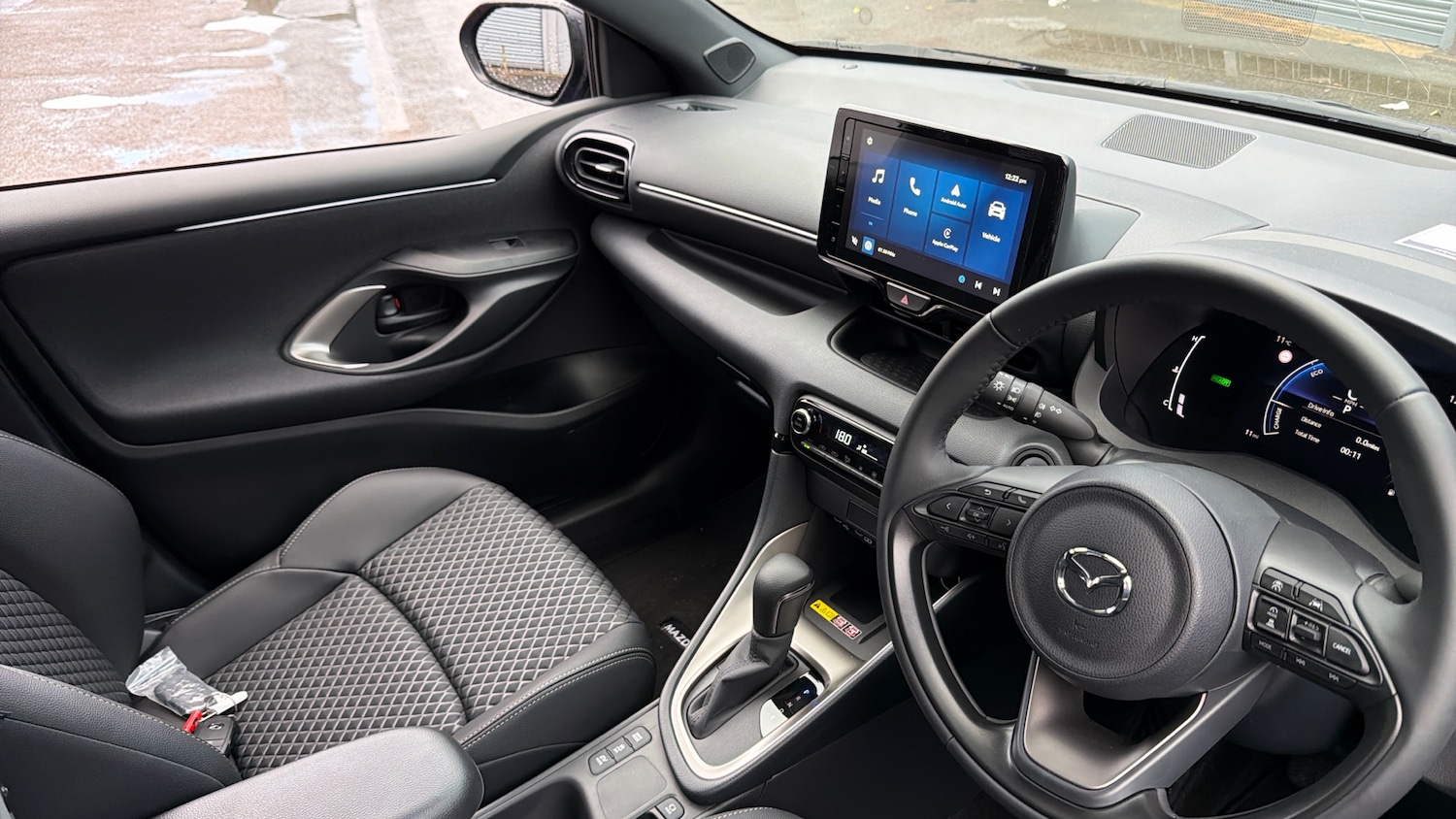 Used Mazda Mazda2 HYBRID 2025 for sale - 76877351: Photo 11