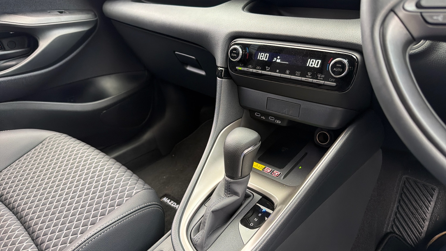 Used Mazda Mazda2 HYBRID 2025 for sale - 76877351: Photo 13