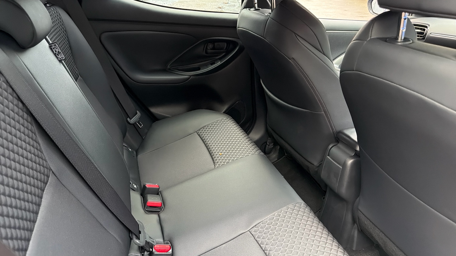 Used Mazda Mazda2 HYBRID 2025 for sale - 76877351: Photo 16