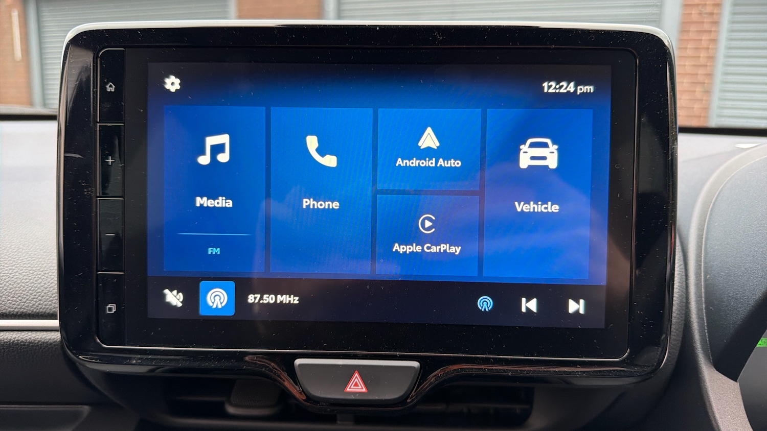 Used Mazda Mazda2 HYBRID 2025 for sale - 76877351: Photo 26