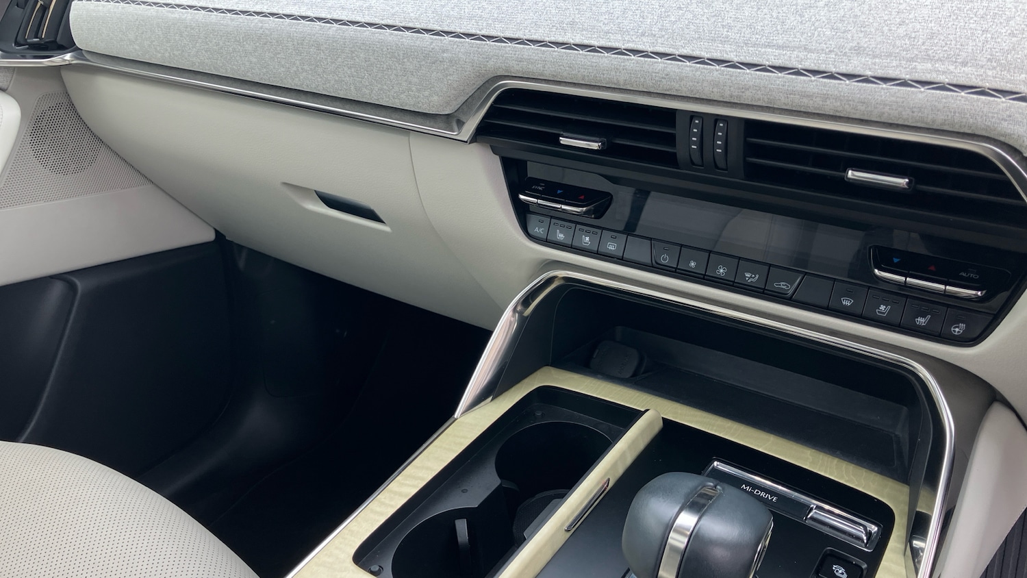 Used Mazda CX-60 2022 for sale - 77998244: Photo 14