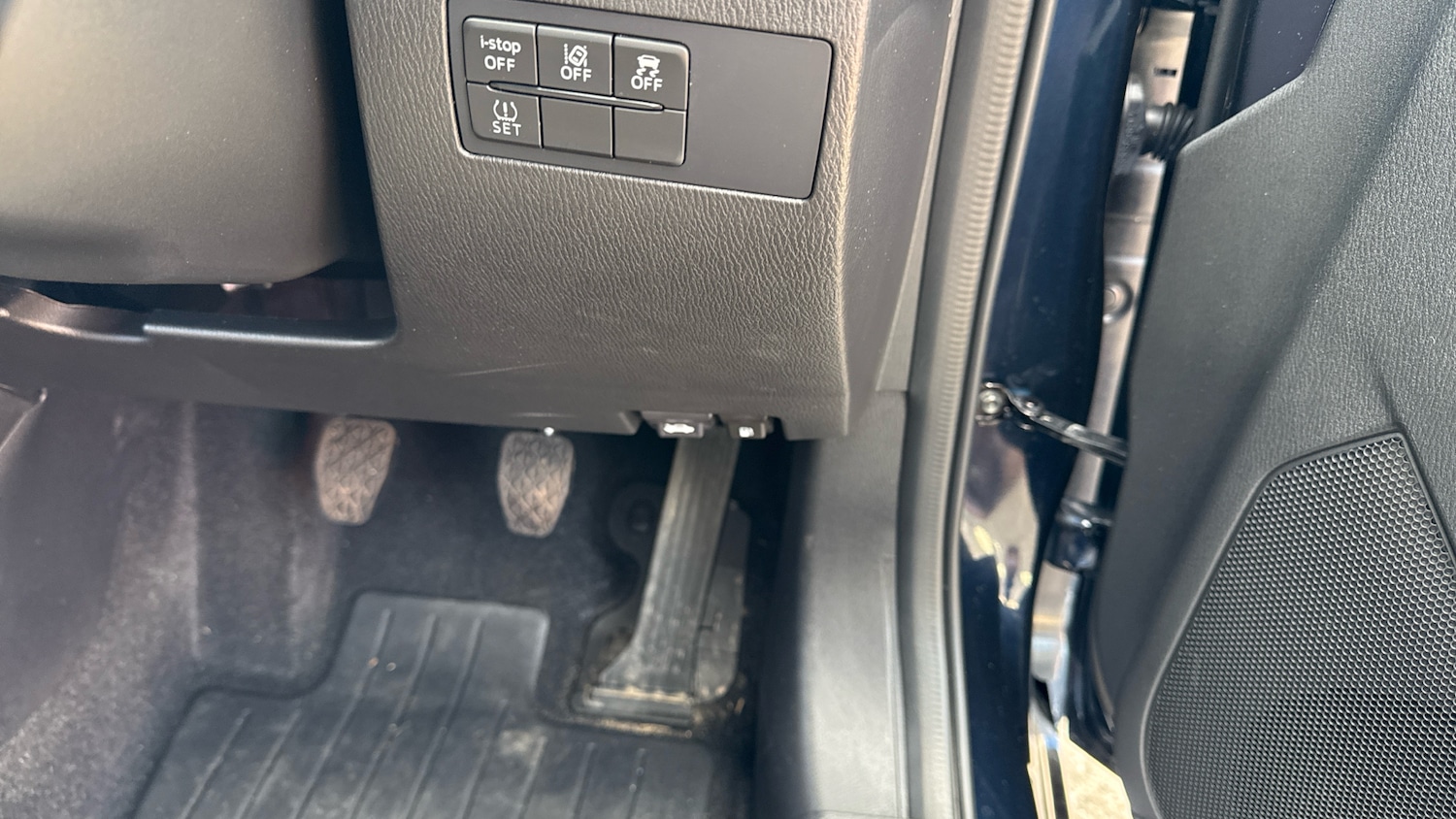 Vehicle 28