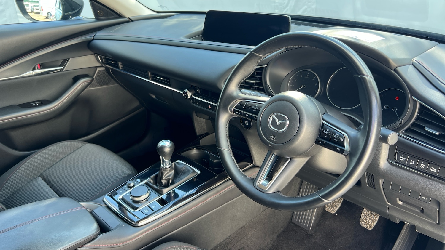 Used Mazda CX-30 2025 for sale - 76863715: Photo 11