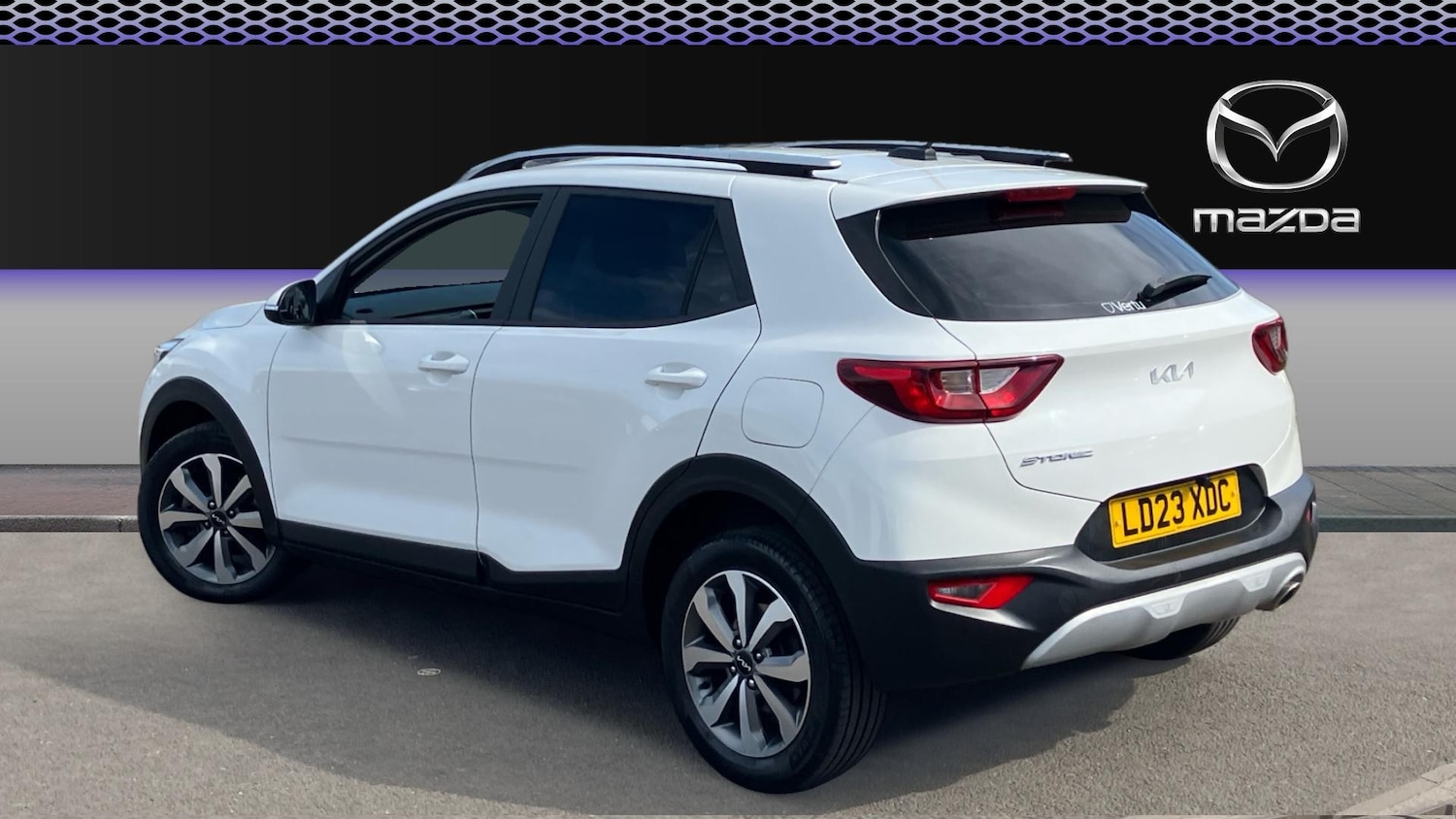 Used Kia Stonic 2023 for sale - 78179492: Photo 2