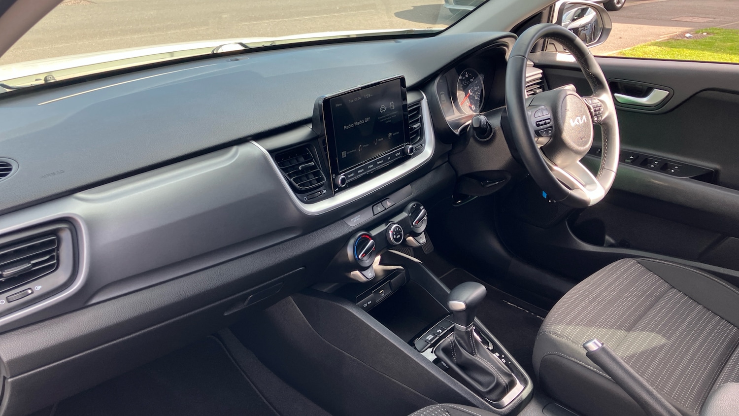 Used Kia Stonic 2023 for sale - 78179492: Photo 9