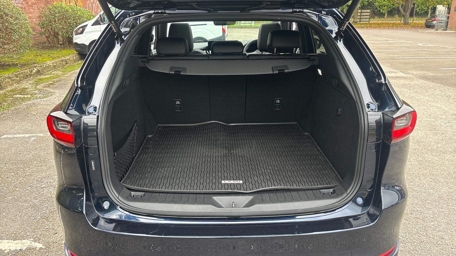 Used Mazda CX-60 2025 for sale - 76764096: Photo 4