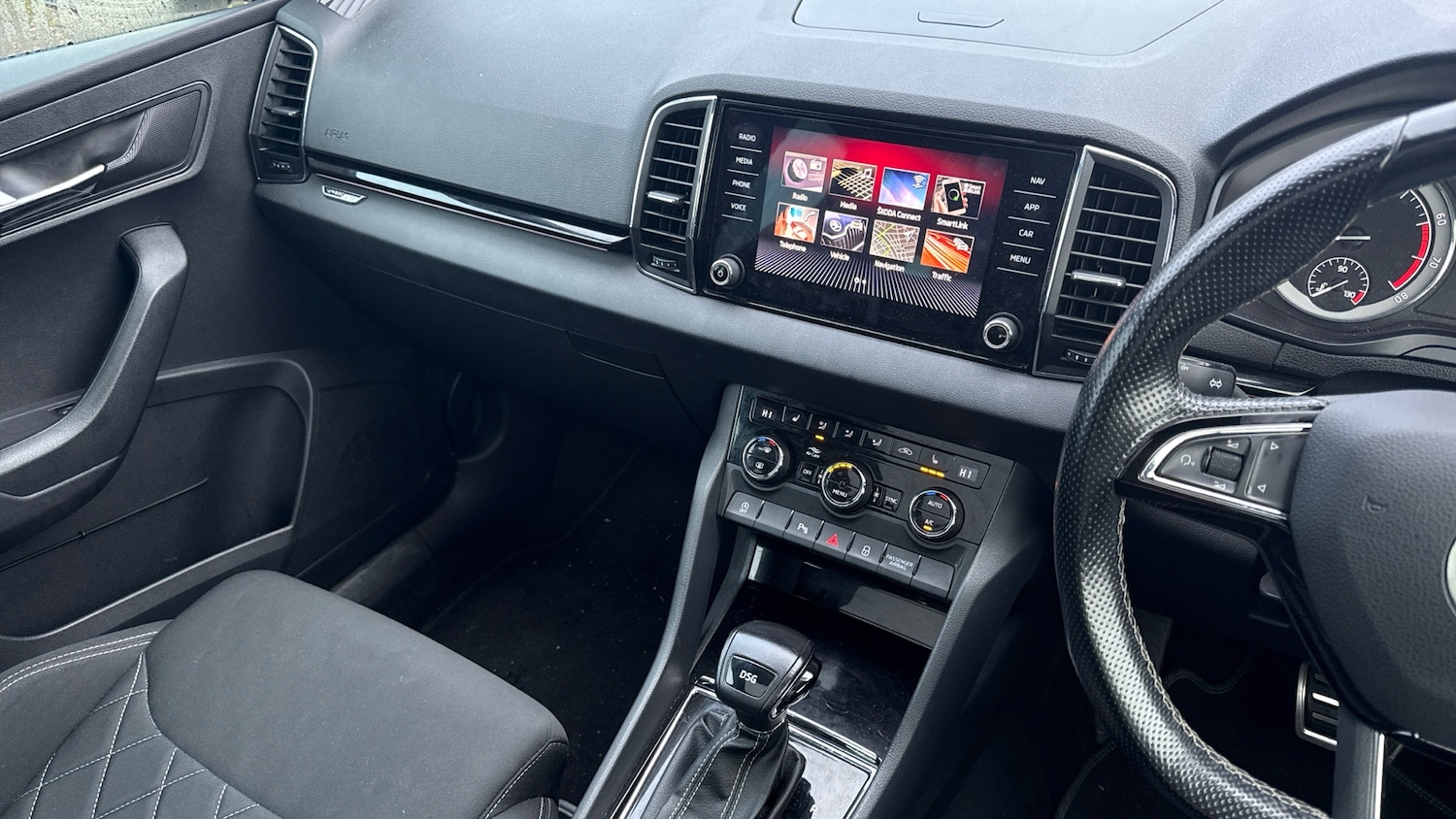 Used Skoda Karoq 2019 for sale - 76719220: Photo 14