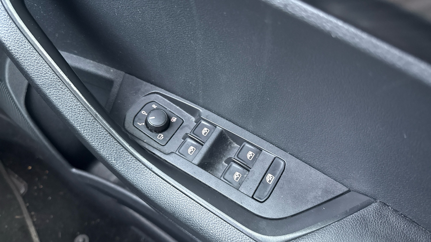 Used Skoda Karoq 2019 for sale - 76719220: Photo 31