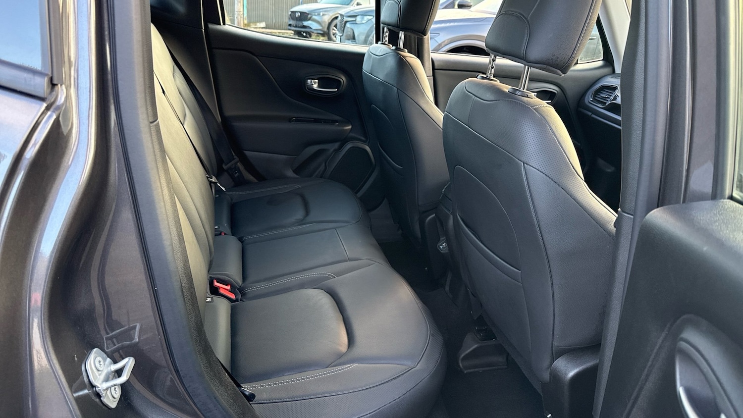 Used Jeep Renegade 2021 for sale - 76611125: Photo 16