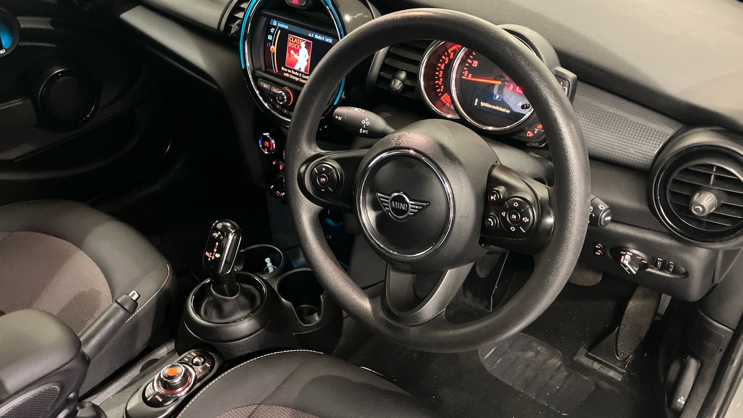 Used MINI Hatch 2019 for sale - 77375794: Photo 11