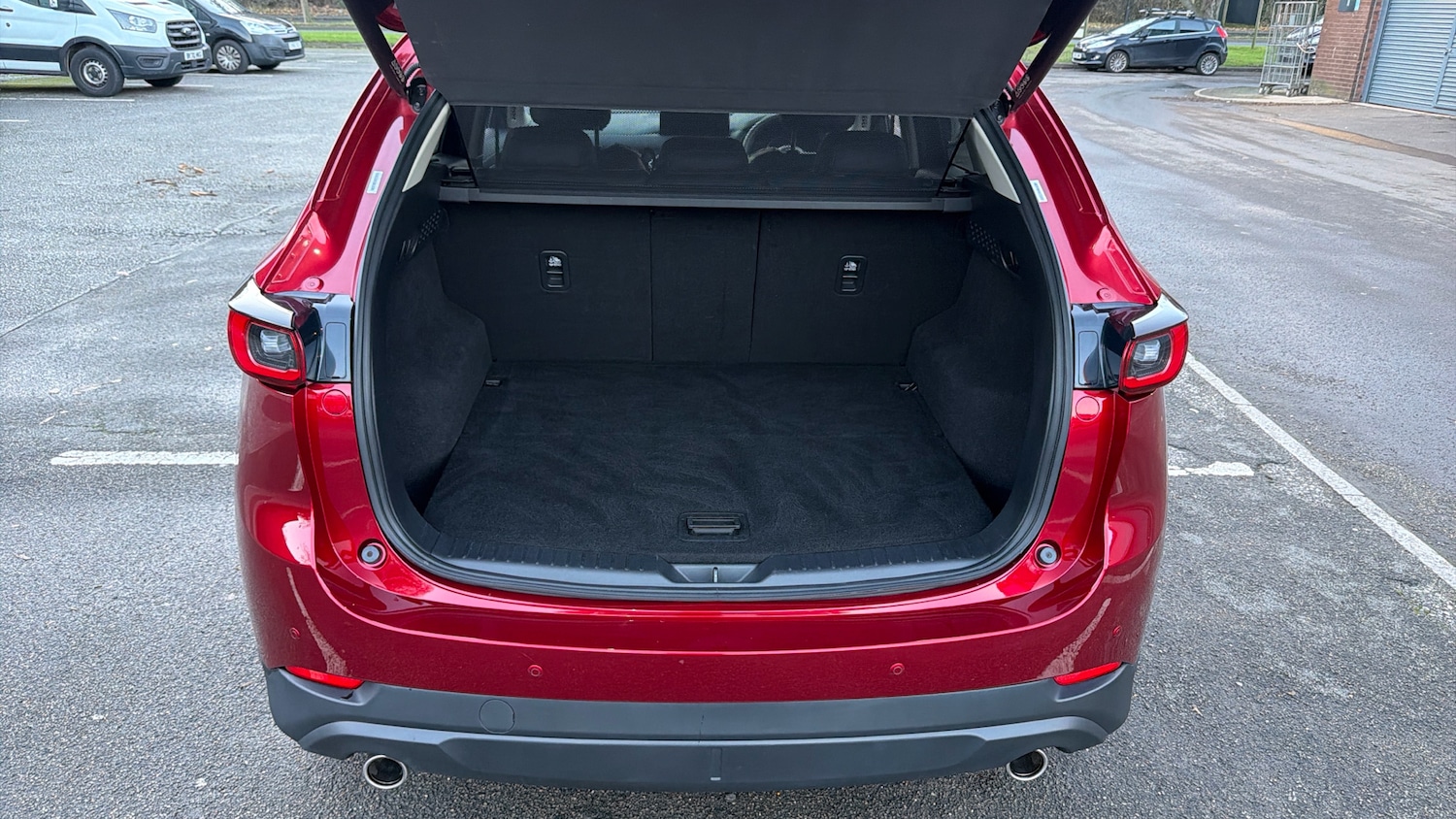 Used Mazda CX-5 2023 for sale - 76957370: Photo 4