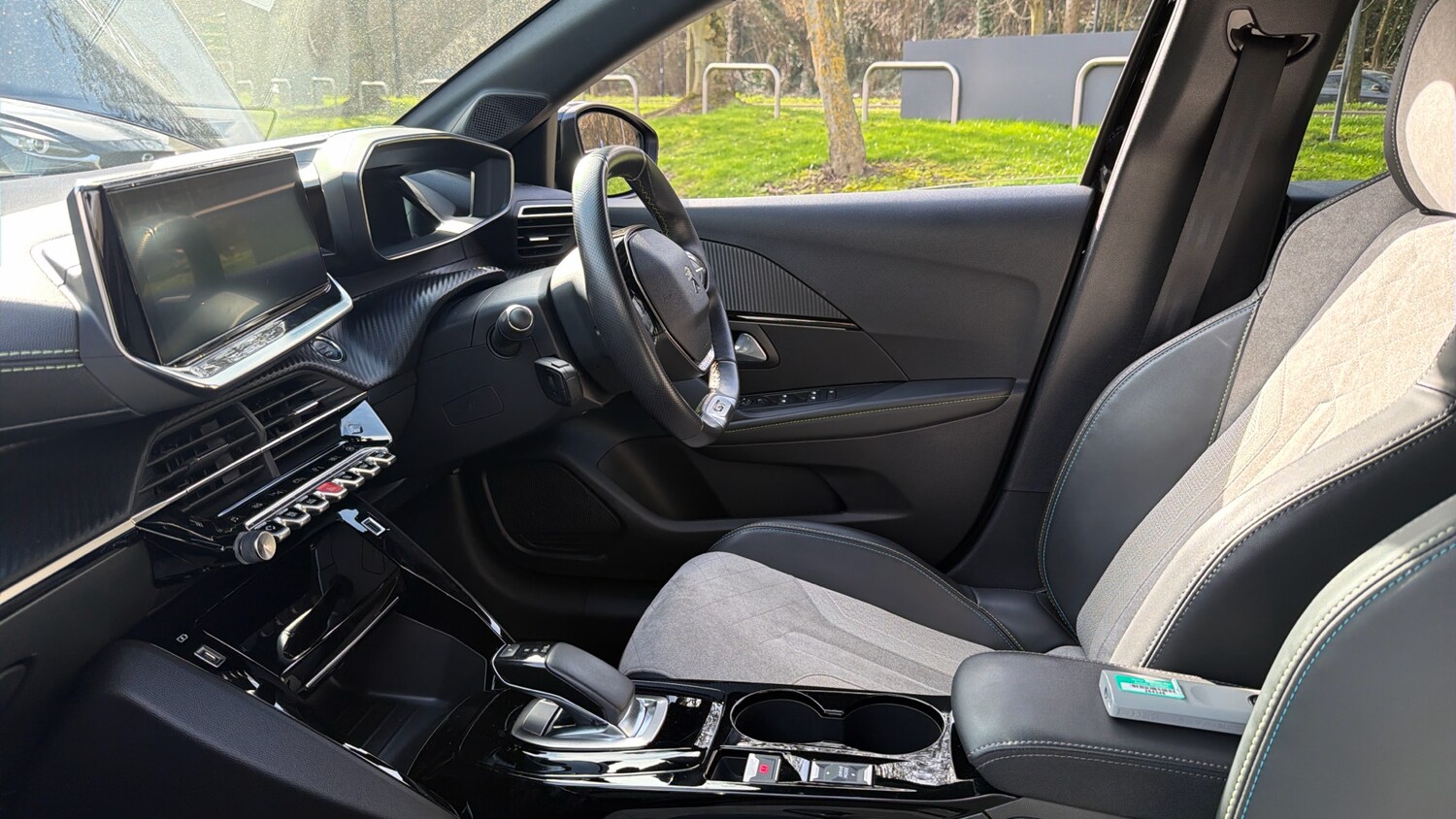 Used Peugeot 208 2021 for sale - 77728935: Photo 9