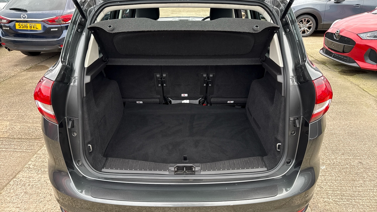 Used Ford C-Max 2018 for sale - 77148313: Photo 4