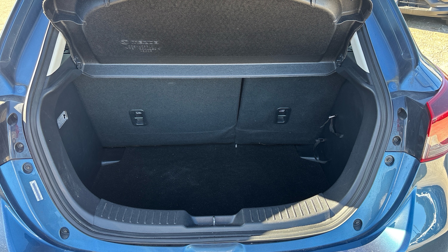 Used Mazda Mazda2 2021 for sale - 76045915: Photo 4